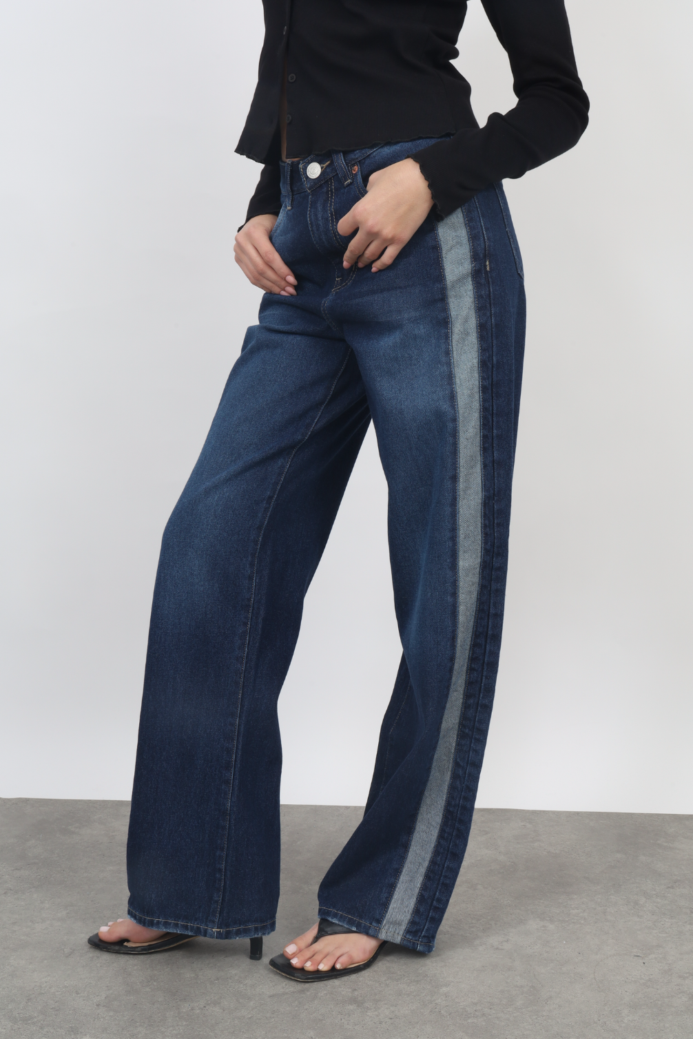 DENIM NO. 1831