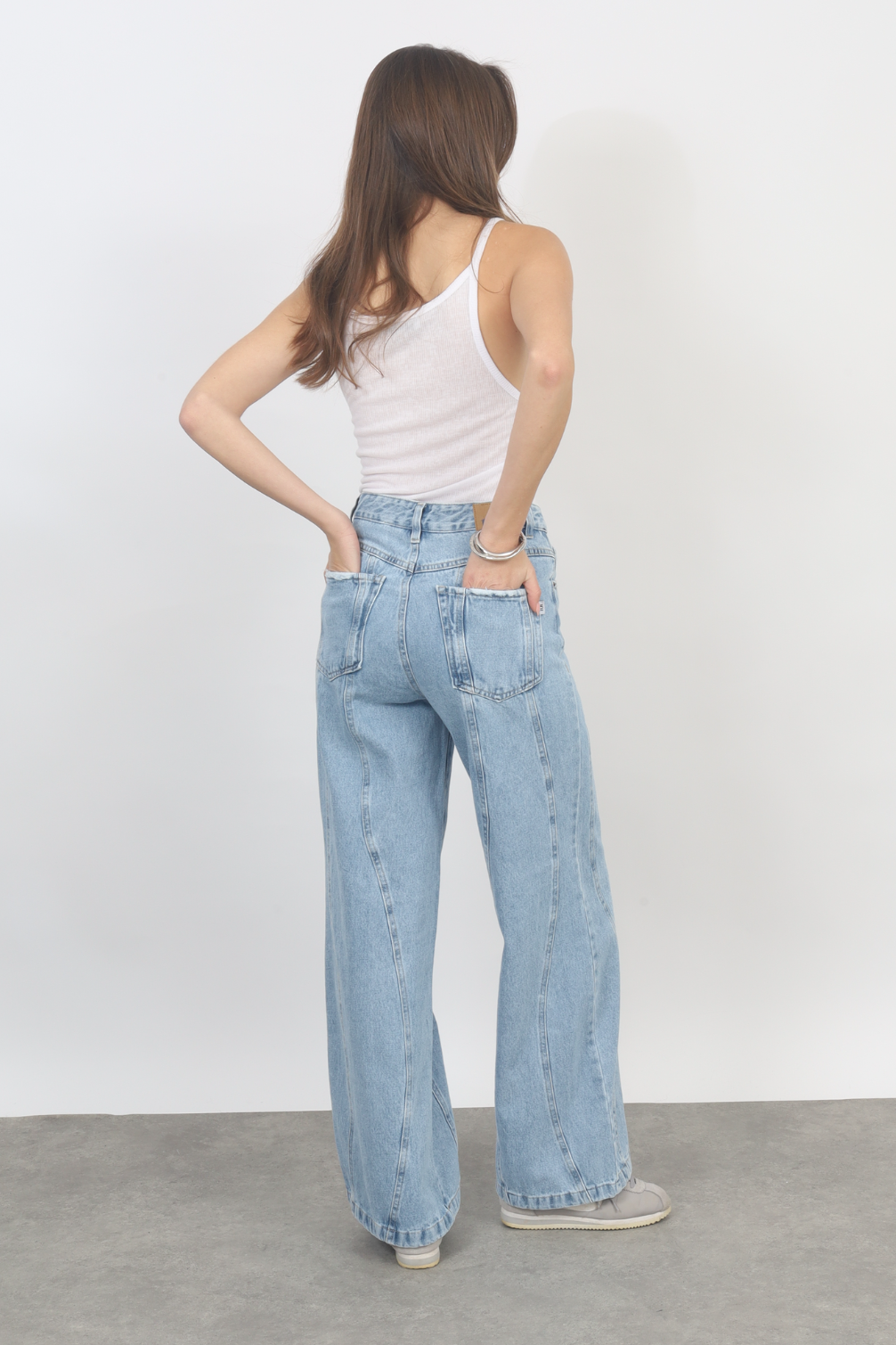 DENIM NO. 1834