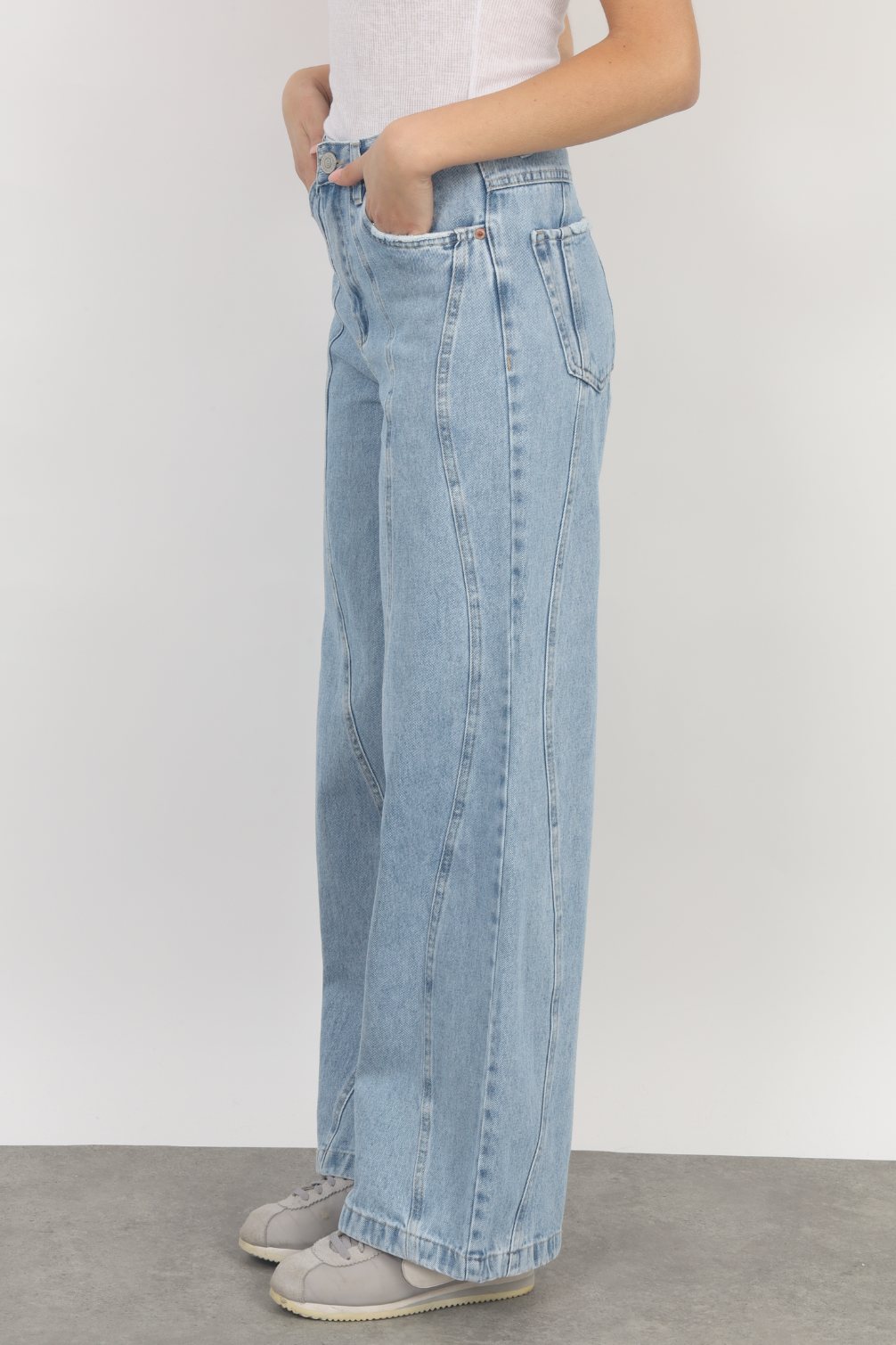 DENIM NO. 1834