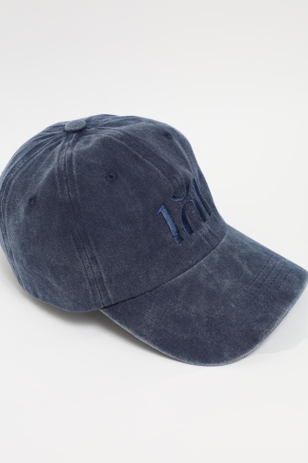 WASH BLUE HAT