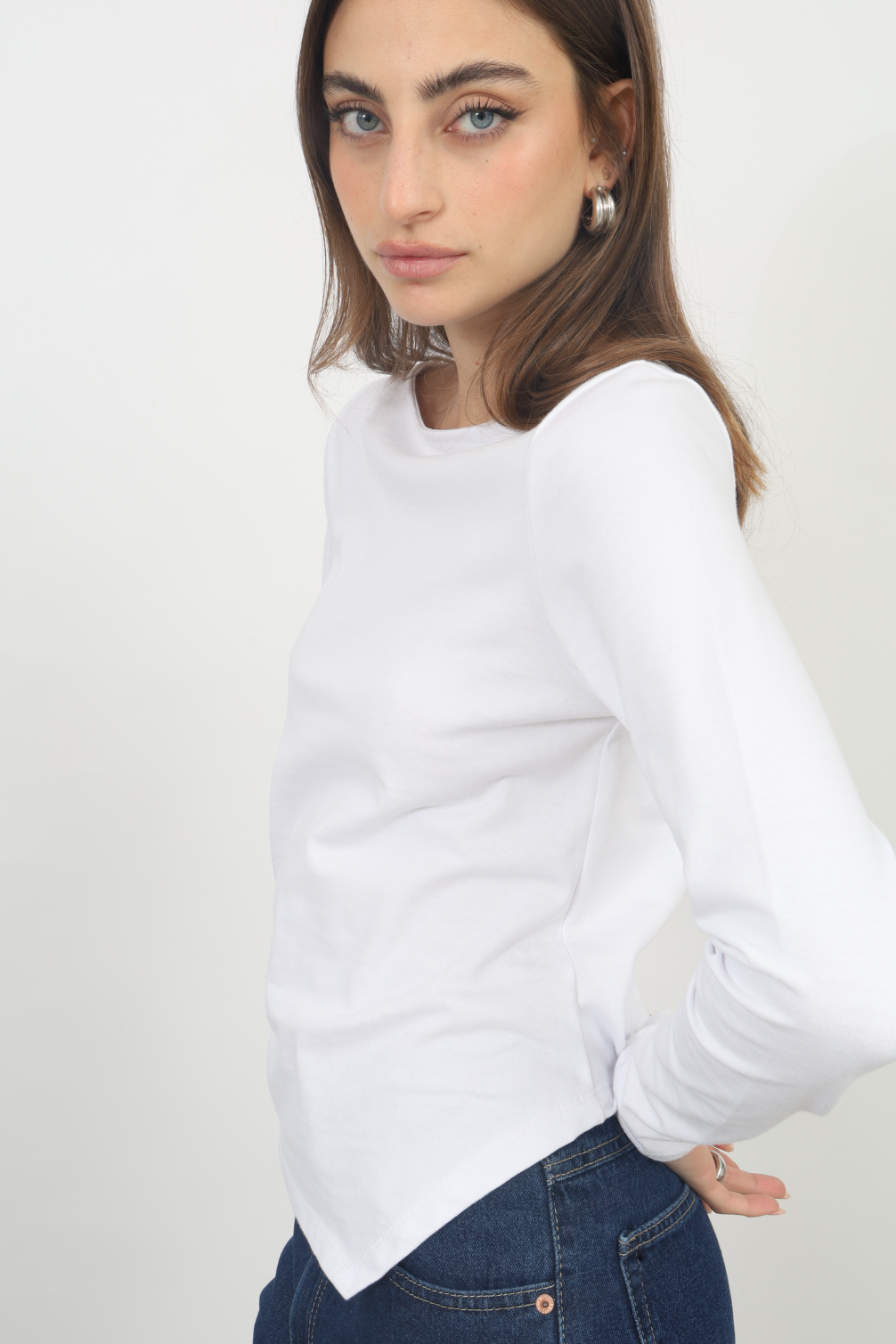 ASYMMETRIC WHITE SHIRT